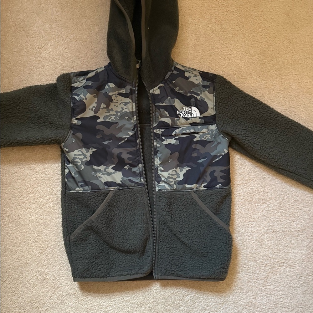The North Face Kids Green and Black Camo Hoodie